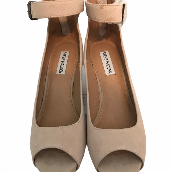 Steve Madden wedge heels size 9 new with box - Picture 3 of 3